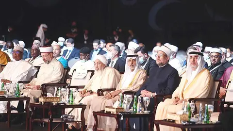 Autoridades asistentes al Consejo Mundial de Comunidades Musulmanas que se desarrolla en Abu Dhabi. (WAM)