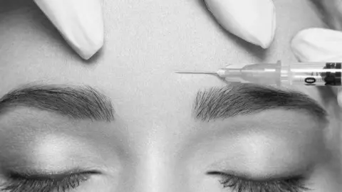 Una aplicación de cirugía estética, a modo ilustrativa. (Fuente externa)