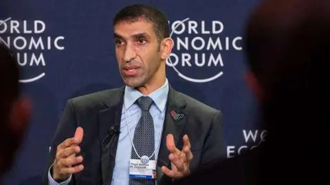 Ministro de Estado de Comercio Exterior de los EAU, habla durante una sesión del FEM. (FEM)