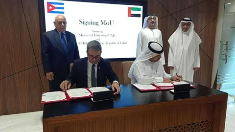 Un momento de la firma del Memorando. (Facebook)