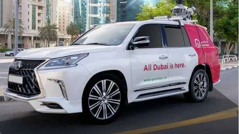 Vehículos de la Municipalidad de Dubai como el de la imagen se utilizarán para mapear digitalmente las calles de la ciudad. (Municipio de Dubai)