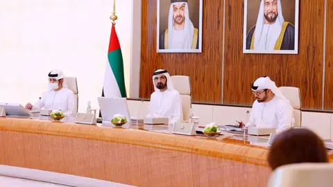 Primera reunión del Gabinete de Emiratos bajo el nuevo presidente del Estado. (Twitter)