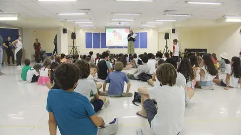 Alumnos en Dubai. (EL CORREO)