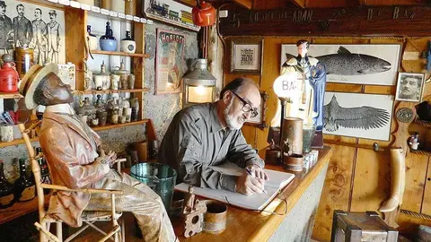 El escritor chileno Sergio Macías, pionero en explorar los autores de origen árabe que enriquecieron la literatura latinoamericana desde finales del siglo XIX. (www.crearensalamanca.com)