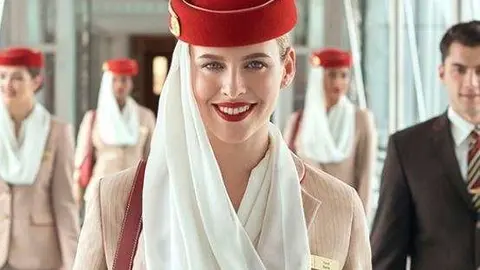 Tripulantes de cabina de la aerolínea de Dubai. (Emirates Airline)