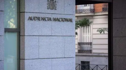 Entrada a la Audiencia Nacional de España. (Twitter)