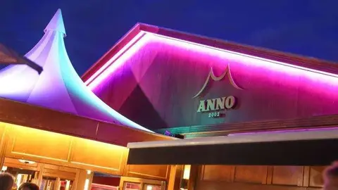 Entrada del lugar de la fiesta alemana. (Fuente externa)