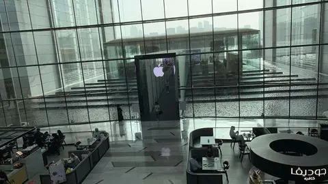 Una tienda de Apple en un centro comercial de Abu Dhabi. (EL CORREO)