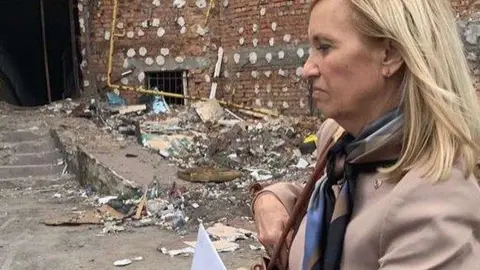 vicepresidenta Uruguay en Kiev