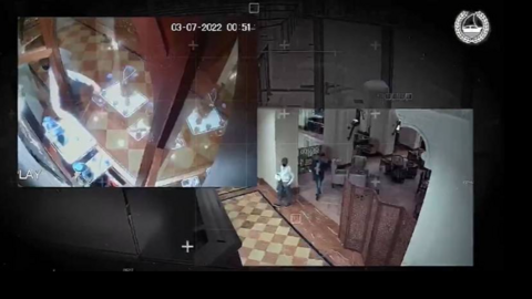 La Policía de Dubai difundió imágenes del robar collar.