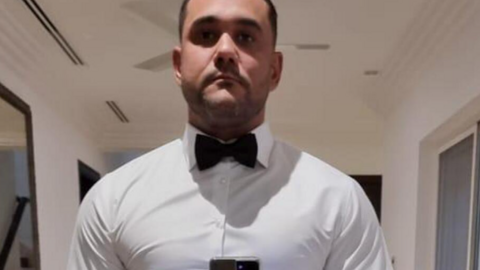 Una imagen de Tobias White. (Khaleej Times)