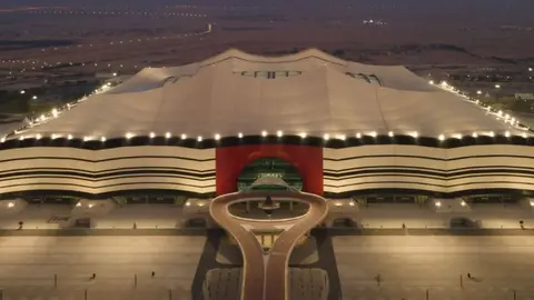 El estadio Al Bait en Doha será la sede inaugural del Mundial de Qatar. (Twitter)