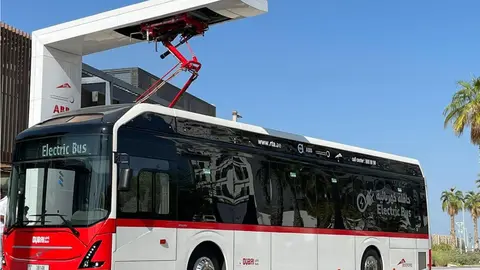 Autobús eléctrico de la RTA.(WAM)