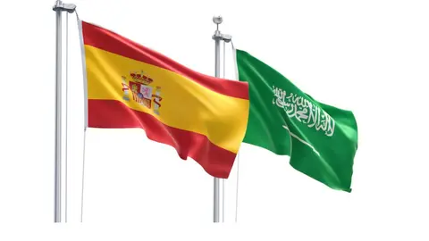 Banderas de España y Arabia Saudita. (Fuente externa)