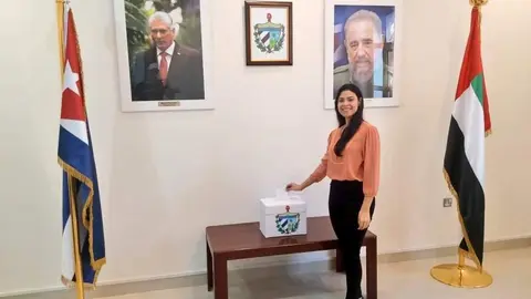 Urna electoral en la Embajada de Cuba en Abu Dhabi. (Twitter)