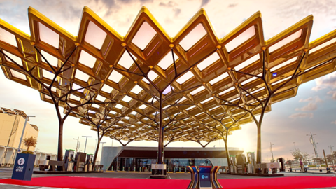 Gasolinera del futuro en Expo City Dubai. (Twitter)