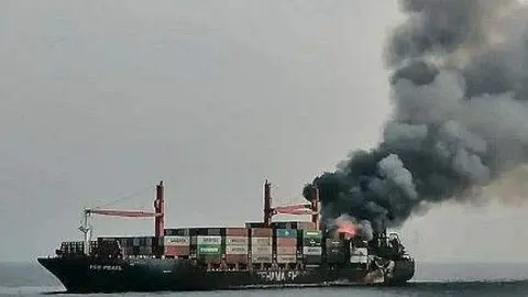 La agencia de noticias saudí difundió esta imagen del incendio.