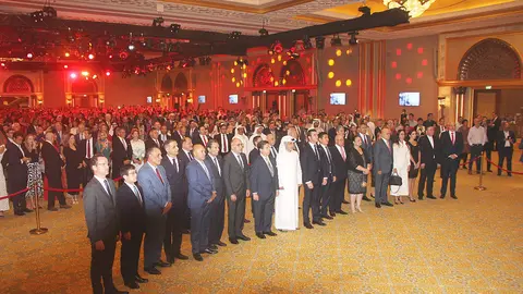 Espectacular perspectiva de los más de mil asistentes a la Fiesta Nacional de España en el Emirates Palace de Abu Dhabi en 2022. (EL CORREO)