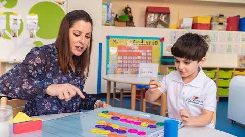 The Spanish School of Abu Dhabi proporciona una educación de calidad basada en el currículo español. (SSAD)