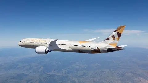 Un avión de la aerolínea de Abu Dhabi Etihad Airways. (WAM)