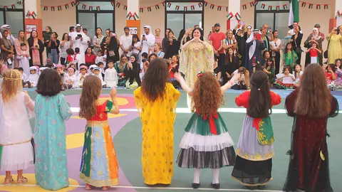 El patio del Colegio Español en Abu Dhabi. (EL CORREO)