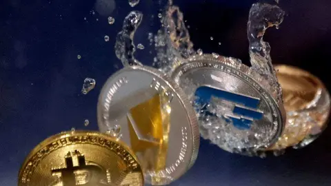 Una imagen de Twitter de monedas digitales.