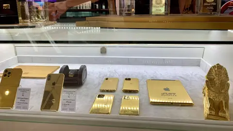 Escaparate de la tienda en Emirates Towers. (ELCORREO)