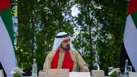 El gobernante de Dubai durante una reunión del Gabinete este fin de semana. (Twitter)