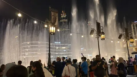 Una imagen de turistas en Dubai. (EL CORREO)