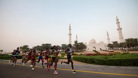 Una imagen de la cuarta edición del maratón de Abu Dhabi 2022. (WAM)