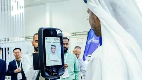 Lectura biométrica en el Aeropuerto de Abu Dhabi. (Fuente externa)