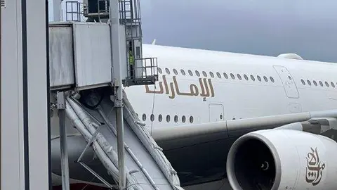 Una imagen del tobogán de emergencia del A380. (Twitter)