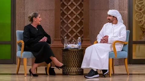 La primera dama de Israel junto al ministro de Exteriores de EAU en Abu Dhabi. (WAM)