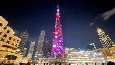 Todo está listo en el Burj Khalifa de Dubai para recibir el año 2023. (EL CORREO)