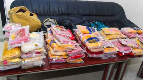 Una parte de contrabando confiscado por las autoridades. (Fuente externa)