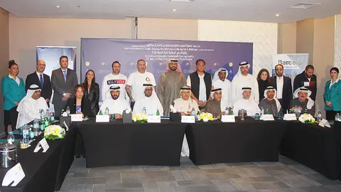 Foto de familia tras culminar la presentación de Dubai International Basketball Occidental Al Jaddaf Barceló (4)