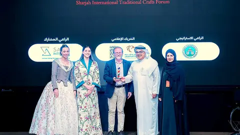 Seda de Valencia en Sharjah (1)