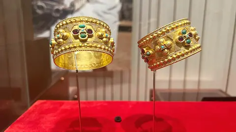 Joyas tradicionales emiratíes expuestas en el Museo
