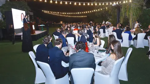 Los asistentes a la Cena de Gala 2023 del SBC atienden a la intervención de Guillermo Cobelo. (Cedida)