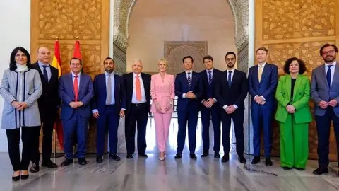 Representantes españoles y de ADIA Lab en Granda. (MAETD)