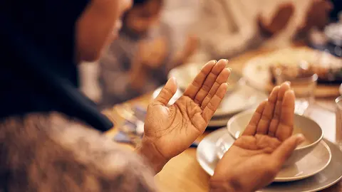 Las familias viven con el Ramadán con gran intensidad en Emiratos Árabes. (Drazen Zigic)