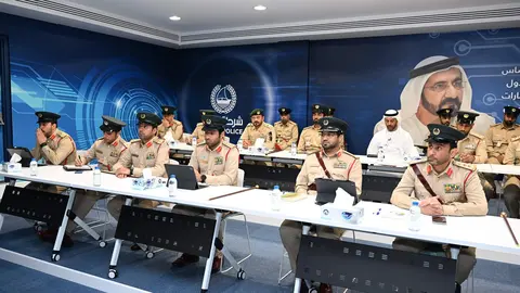 Una imagen de policías de Dubai. (Twitter)