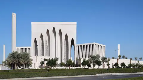 La Casa Abrahámica en Abu Dhabi, donde comparten espacio una mezquita, una iglesia y una sinagoga. (WAM)