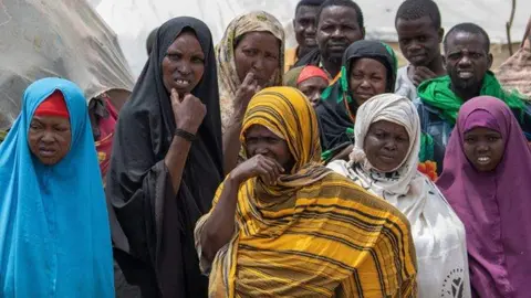 Ciudadanos somalíes. (Twitter)
