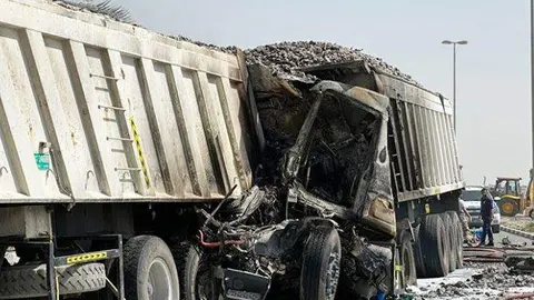 La Policía de Ras Al Khaimah difundió esta imagen de los camiones involucrados en el accidente.
