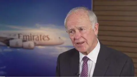 El presidente de Emirates Airline, Tim Clark en una edición de la ATM de Dubai. (Twitter)