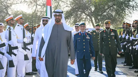 El presidente de EAU durante la celebración de la unificación de las Fuerzas Armadas 2023. (WAM)