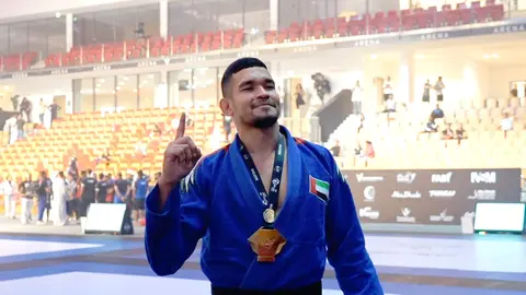 Medalla de oro en la división ‘Masters 1’, tercera victoria en este campeonato después de lograr dos medallas de oro en las rondas de Sydney y Londres.