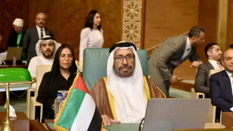 El ministro de Estado de Emiratos Árabes Unidos, Khalifa Shaheen Al Marar, encabezó la delegación de su país a las reuniones extraordinarias del Consejo Ministerial de la Liga Árabe en la sede de la Secretaría General en El Cairo el domingo