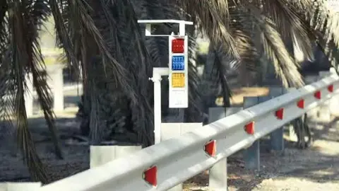 Uno de los nuevos radares en una carretera en Abu Dhabi. (Instagram)